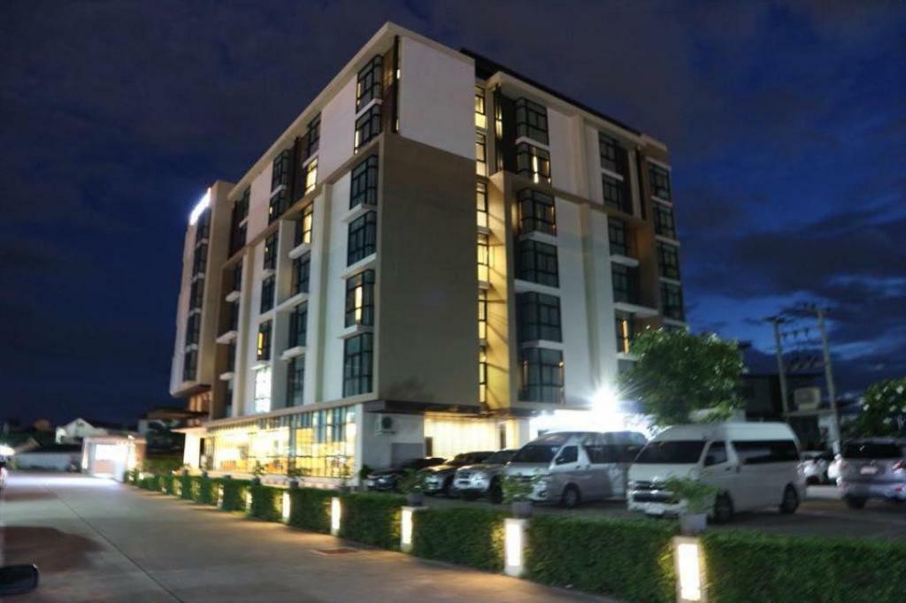 Abizz Hotel Lampang Airport Exterior photo
