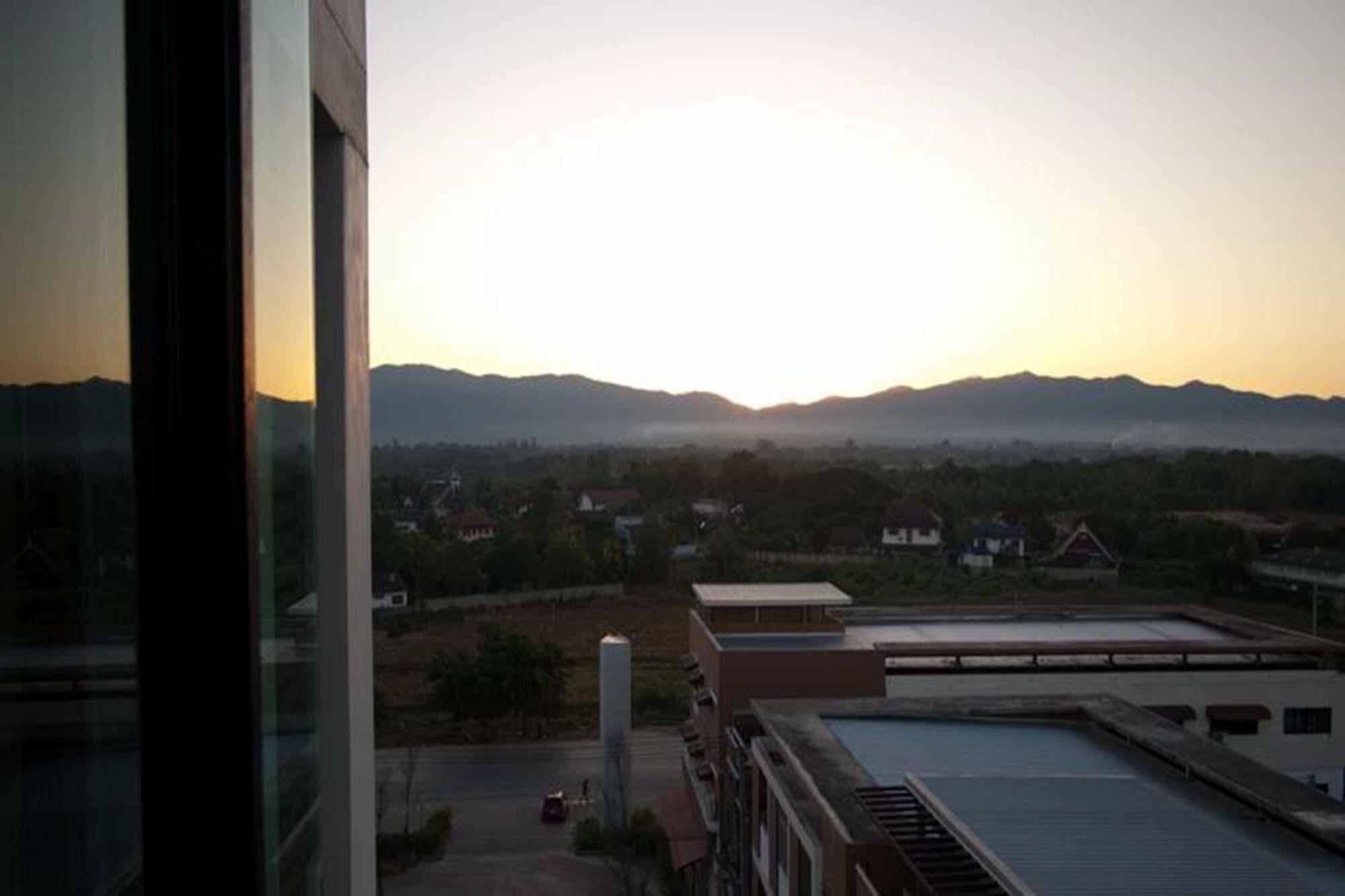 Abizz Hotel Lampang Airport Exterior photo